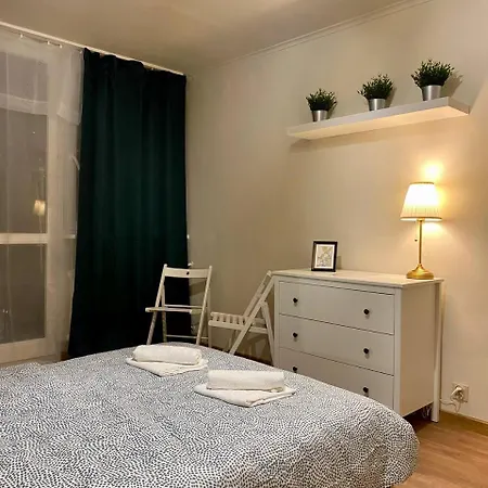 Halby Rondo Onz Guest house Warsaw