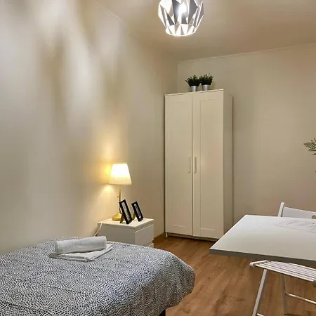 Pensión Halby Rondo Onz